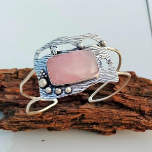 Brazalete de piedra preciosa de cuarzo rosa, brazalete ajustable, brazalete de plata de ley 925, brazalete de piedra preciosa de cuarzo rosa / pulsera de plata de ley 925,