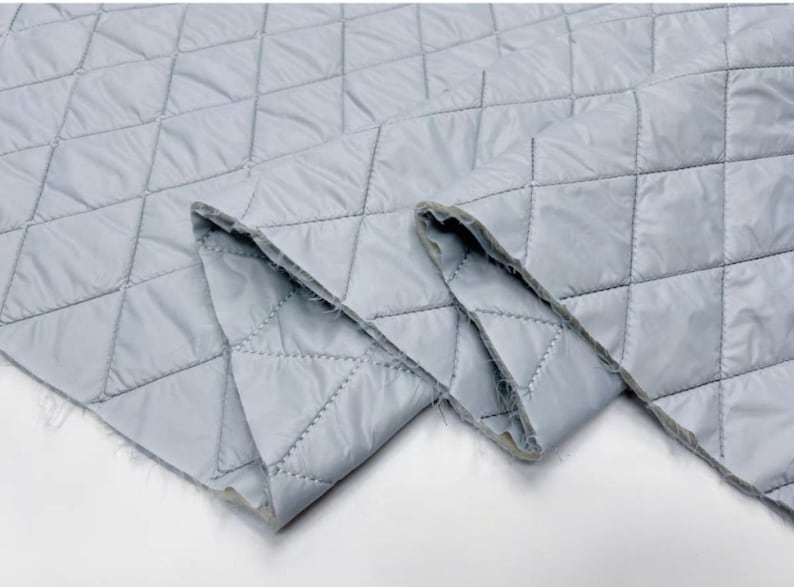 Lätt, icke-skrymmande, vadderat alpackatyg 140 cm 440 gsm, maskintvättbart ullfodertyg för rockar, västar och klädfoder light blue
