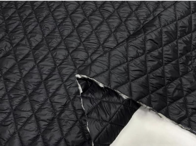 Lätt, icke-skrymmande, vadderat alpackatyg 140 cm 440 gsm, maskintvättbart ullfodertyg för rockar, västar och klädfoder black