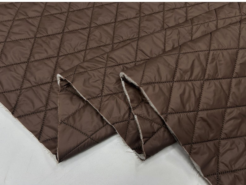 Lätt, icke-skrymmande, vadderat alpackatyg 140 cm 440 gsm, maskintvättbart ullfodertyg för rockar, västar och klädfoder coffee brown