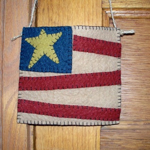 Prim Flag Pocket Pattern