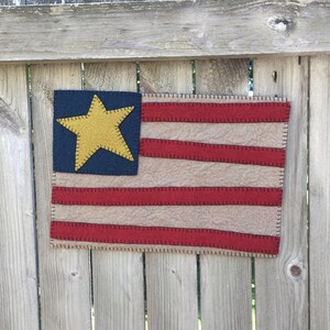 Prim Flag Hanging or Table Mat Pattern