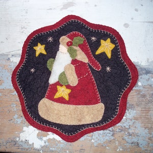 Strolling Santa Wool Applique Kit