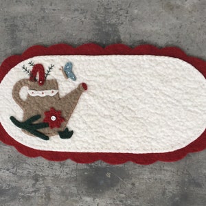 May Simply Scalloped Mat