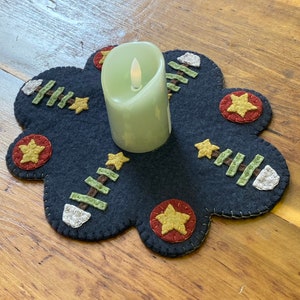 Feather Tree Table Mat