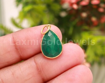 Colgante con dije de pera de malaquita verde natural, oro macizo de 18k, joyería hecha a mano (10 x 14 mm)