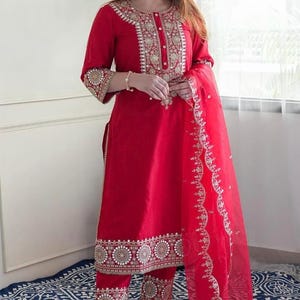 Designer Premium Heavy Silk Kurti Pant With Dupatta Suit Designer Kurti Set Kurti Dupatta Set Summer Wear Kurti Kurta For Women&#39;s 3PC Kurtis