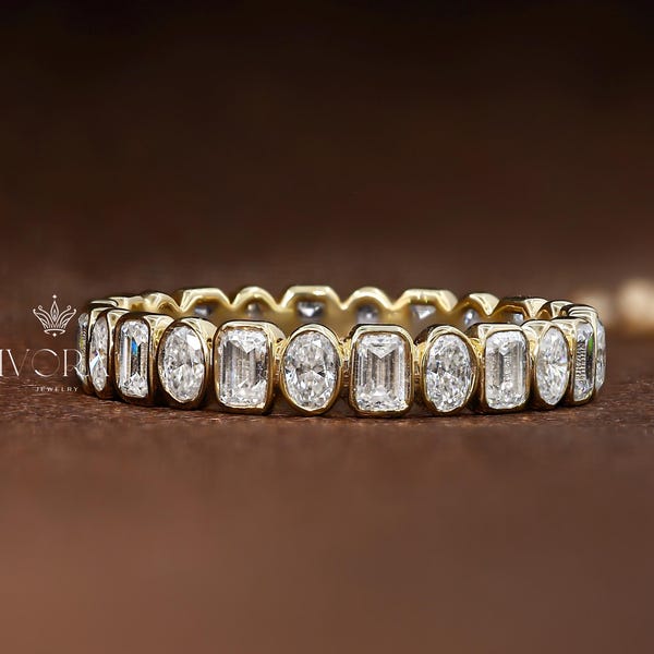 Ovaal en smaragd geslepen moissaniet trouwring, ring set Lab Diamond Eternity band, bijpassende band bruidsverjaardag voor haar, cadeau voor haar