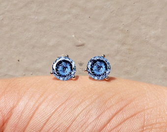 Orecchini a lobo da donna con moissanite blu taglio portoghese, montatura a tre griffe, orecchini a lobo da matrimonio da donna, orecchini a lobo con moissanite taglio antico