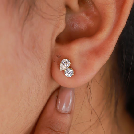 Dainty Stud Teardrop Earrings Silver 925 Toi Et Moi Moissanite Earrings Stud Anniversary Gift CZ Earring for Women Diamond Classic Stud
