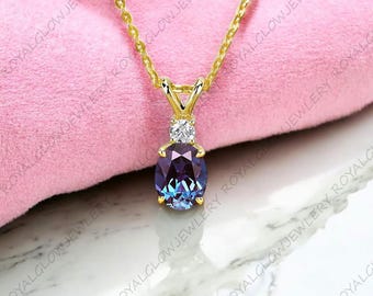 Collar con colgante de alejandrita en oro de 14 quilates, piedra preciosa ovalada que cambia de color, joya de alejandrita en oro vermeil.