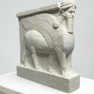 Assyrian Winged Bull Head Statue | Iraqi Cultural Plaster Sculpture Home Decor