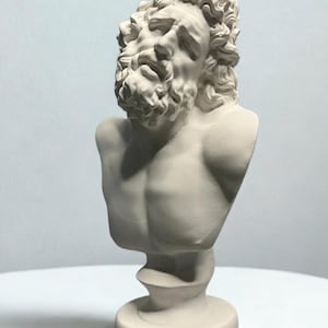 Laocoön Greek Bust Statue | Nordic Gypsum Sculpture for Home & Office Decor