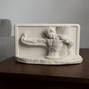 Elegante escultura de yeso de David y la serpiente para coleccionistas