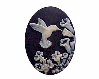 25x18 Hummingbird cameo black cream cabochon  Humming bird Resin Cameo 25x18mm loose unset stone botanical floral insect garden supply 584x