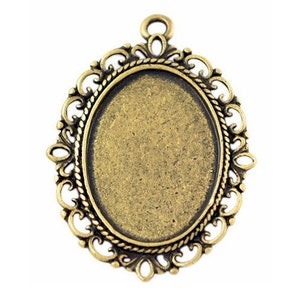 25x18mm setting Antique Gold clad Cameo mount Pendant Setting for Cabochons gemstones or cameos gold  Frame for 25x18 ovals 370x