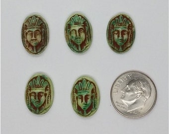 5pz Lotto di cabochon in vetro verde MAX NEIGER 16x11mm Art deco Scarabeo egiziano Revival L40