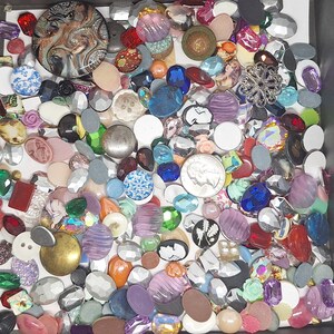 CLOSEOUT - 1/2LB of Glass Stones and Random Stuff. Read description. Glass Rhinestone Jewelry Repair foiled, unfoiled mixed stones ..  L686