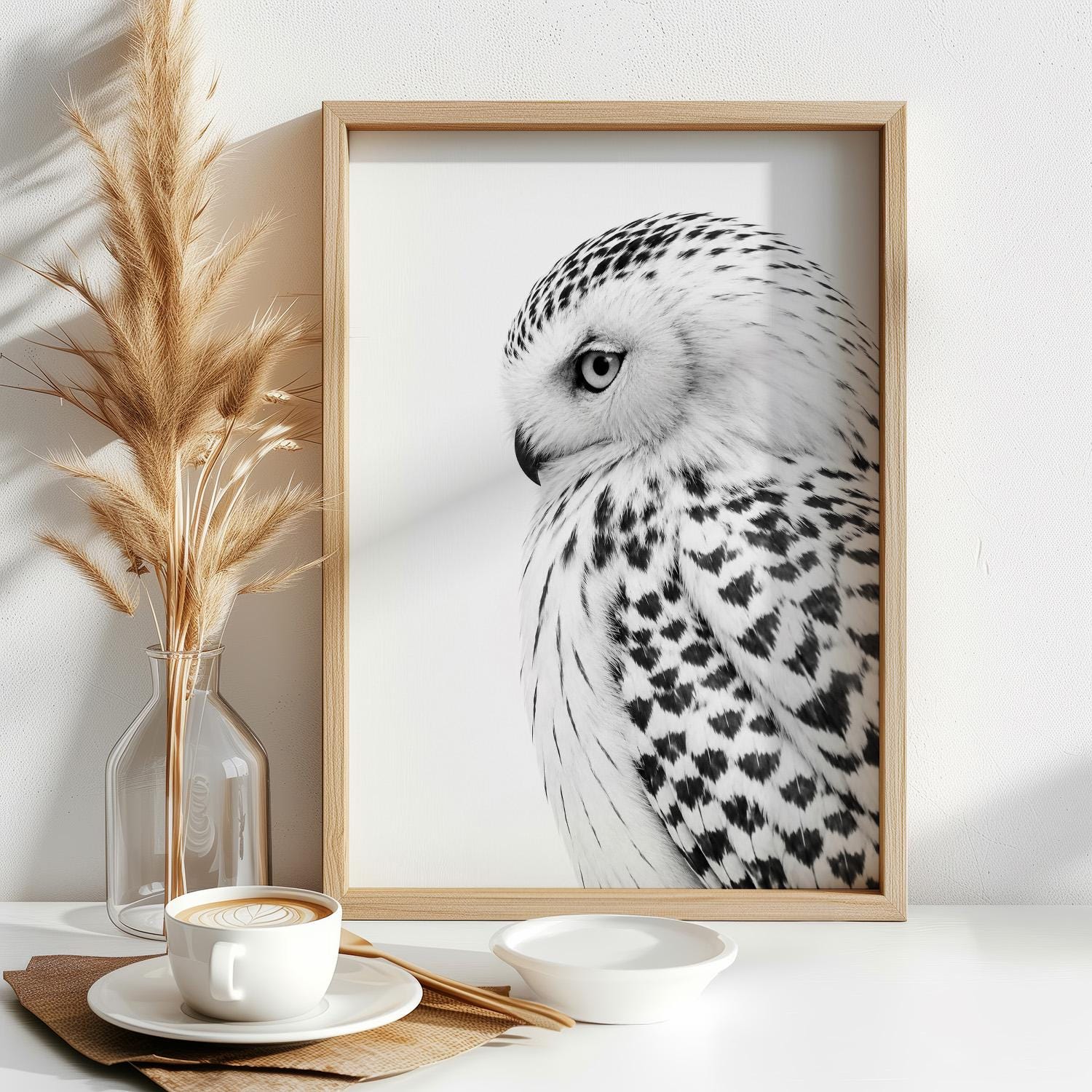 Snowy Owl Black and White Wall Art &ndash; Elegant Wildlife Bird Print, Minimalist Nature Decor, Mod