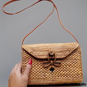 Minimalist Rattan Crossbody Everyday Essentials, Rattan Bag, Boho Bag, Etnic Bag, Bohemian Bag, Wooden Bag