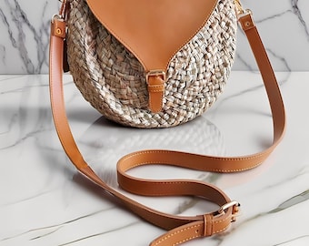 Round Woven Beach Bag Flap Straw Bag Rattan Mendong Bag, Rattan Bag, Boho Bag, Etnic Bag, Bohemian Bag, Wooden Bag