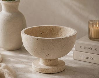 Handgemaakte Travertin Sokkelkom: Beige Stenen Schaal als Tafelstuk (Diameter 8")