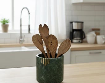 Portautensili in marmo verde con intarsi in ottone, contenitore da cucina, refrigeratore per vino in pietra, organizer moderno da appoggio, regalo per l'inaugurazione della casa.
