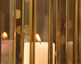 Messing & Glas Windlichthalter: Handgemachtes Geometrisches Herzstück