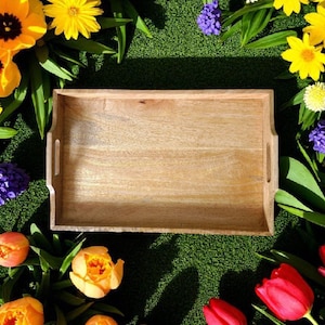 Natürliches leichtes Tablett aus Mangoholz, 2-er Set