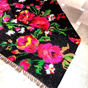 Vintage handwoven wool rug carpet - Floral kilim - Bessarabian Moldovan Romania Kilim - Rustic decor, Moldovian Rug, living room area rug