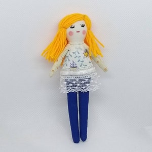 Zoie doll 13 cm doll, small doll, cloth doll, play doll, mini doll image 1