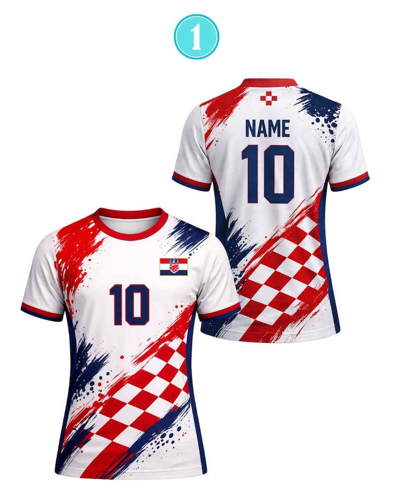 K&ouml;nnte beinhalten: Wei&szlig;es Fu&szlig;balltrikot mit rotem und blauem Pinselstrich-Design. Es zeigt die Nummer 10 in Marineblau, eine kroatische Flagge und ein rot-wei&szlig;es Schachbrettmuster. Auf der R&uuml;ckseite des Trikots sind ebenfalls die Nummer 10 und Platz f&uuml;r einen Namen abgebildet.