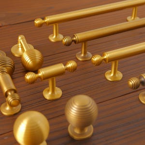 Pomello vintage per cassetto di mobile da cucina, pomello retrò dorato per maniglia del cassetto dell'armadio, pomello elegante in stile retrò, pomello ad anello, maniglia in ottone dorato