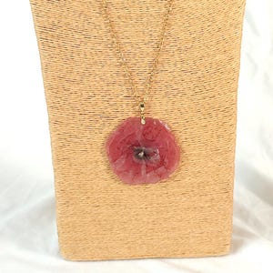 Dried Poppy Flower Necklace in Resin – Handmade Artisan Jewelry – Natural and Elegant Women&#39;s Gift