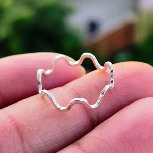 Sterling Silver Lifeline Heartbeat Ring: ECG Pulse Band, Gift for Doctor