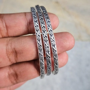 Set aus 3 oxidierten 925er Sterlingsilber-Armreifen - Handgefertigtes Armbandset im Vintage-Stil