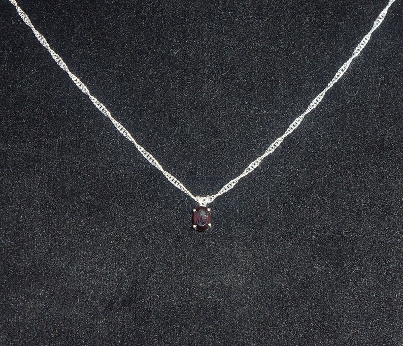 22in .925 Sterling silver 1.7mm Twist Chain Oval cut 6mm X 4mm Sterling Silver setting Natural Garnet .60 Ct