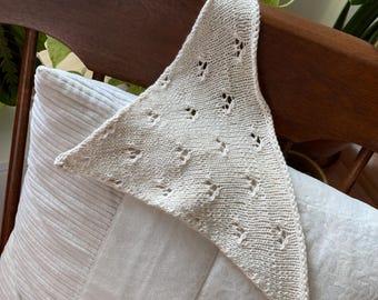 Little Kerchief: Pointelle Lace Knit Pattern (PDF Pattern)