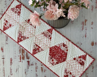 Valentine Quilted Table Runner, Table Topper, Pink, Red