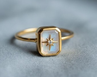 Moonstone Diamond Star Ring, 14k Gold Hexagon Ring,Rainbow Moonstone Jewelry,June Birthstone Ring, 925 Silver Celestial Promise Ring for Her