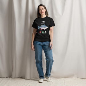 Funny Fish Calling T-Shirt – Fih Calling Meme Shirt – Fisherman Gift – Incoming Call Fishing Tee – Cute Fish Joke Shirt