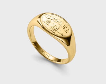 Anillo de camello de oro