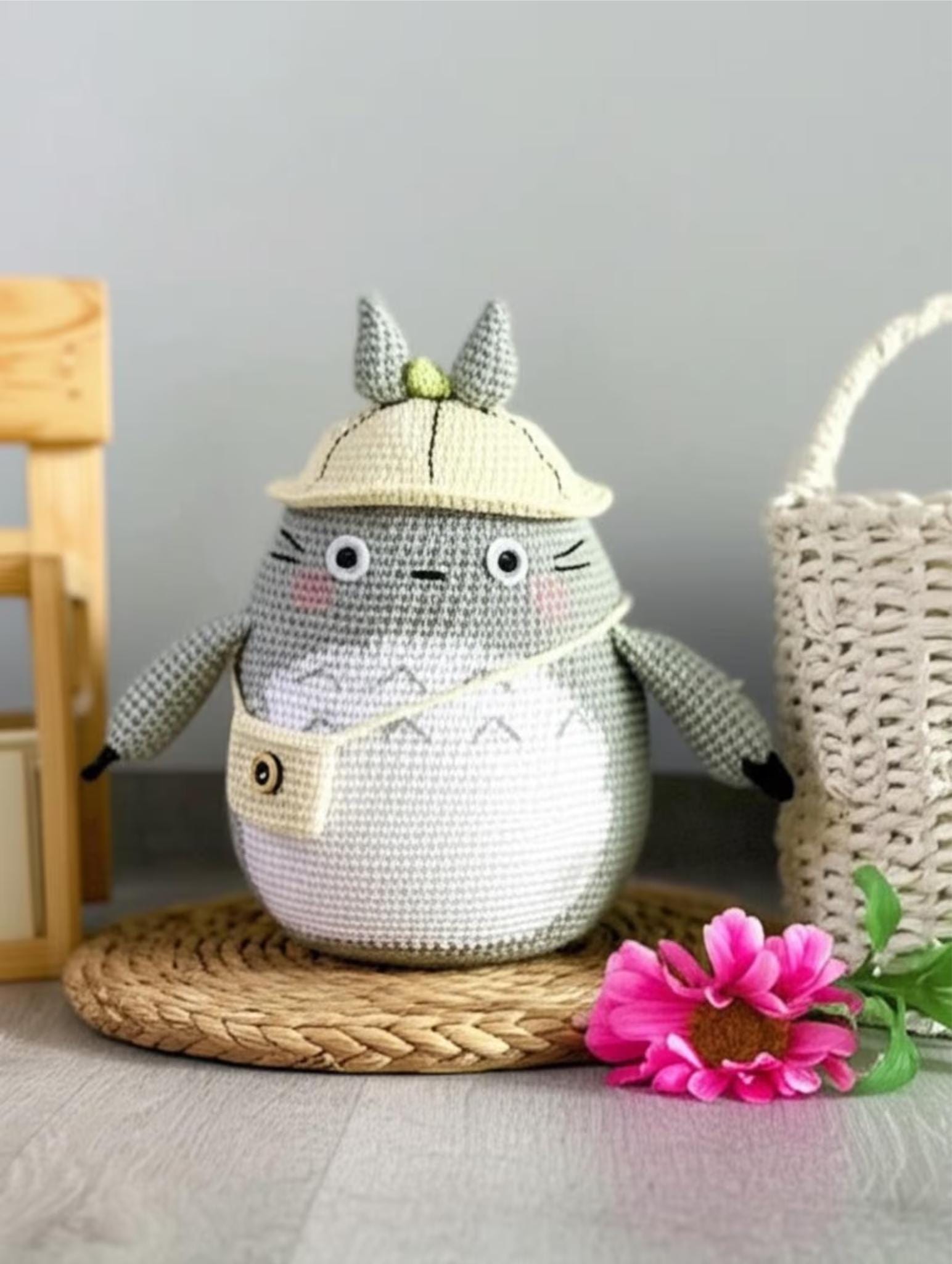 ★トトロ風森のリース★トトロ風あみぐるみ★ハンドメイド★手編み★まっくろくろすけ★どんぐり★プレゼント★