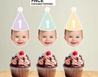 パーソナライズされた顔のカップケーキトッパー：1歳の誕生日パーティー用ハット（デジタルファイル）