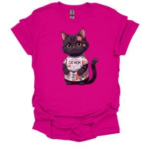 Cute Black Cat Mom Shirt Gift with Floral Design for Cat Lovers, Funny Cat Lady Tee for Pet Moms, Cat Owner T-Shirt Mother&#39;s Day Gift