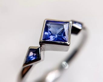 Vintage Tanzanite Ring: 925 Sterling Silver Engagement Ring Colour stones