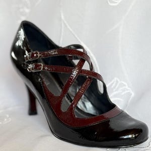 Italian Design Leather Shoes/Leather Lined Leather Shoes 8.5/Strappy High Heels 8.5/Buckle Embellished Shoe/Vintage Patent Leather Heels 8.5