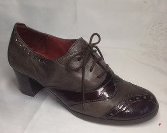 Made in Spain/HISPANITAS Leather Shoes/Brown Leather Oxford Shoes/Womens Leather Shoes Size 7.5/Leather Lace-Up Shoes/Two-Tone Leather Shoes