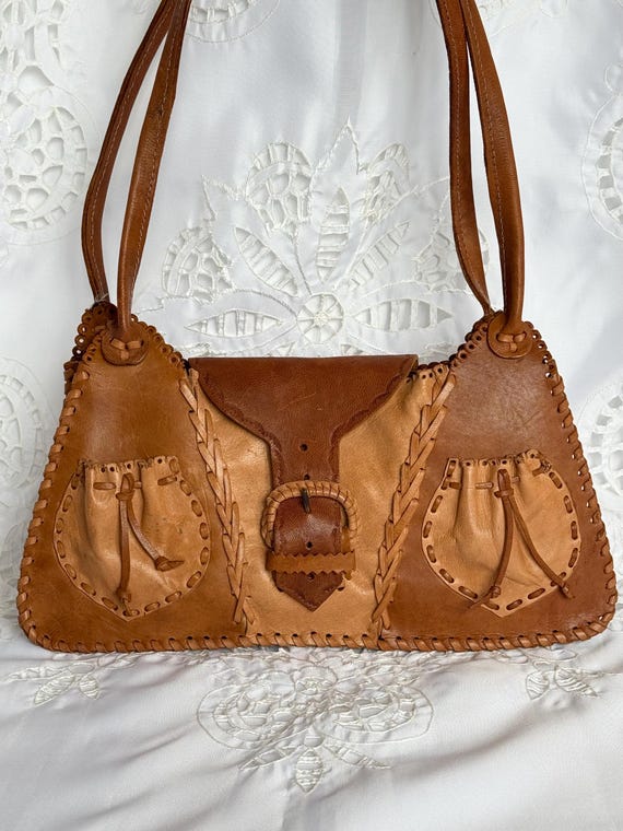 Handmade Leather Bag/Two Tone Tan Leather Handbag/Hand Tooled leather Purse/70s/80s Vintage Leather Shoulder Bag/Double Handle Leather Bag