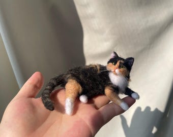 Peluche personalizzato di gatto calico in feltro /Regalo commemorativo realistico per la perdita di un gatto /Regali di Natale /Replica di animale domestico in lana fatta a mano da foto